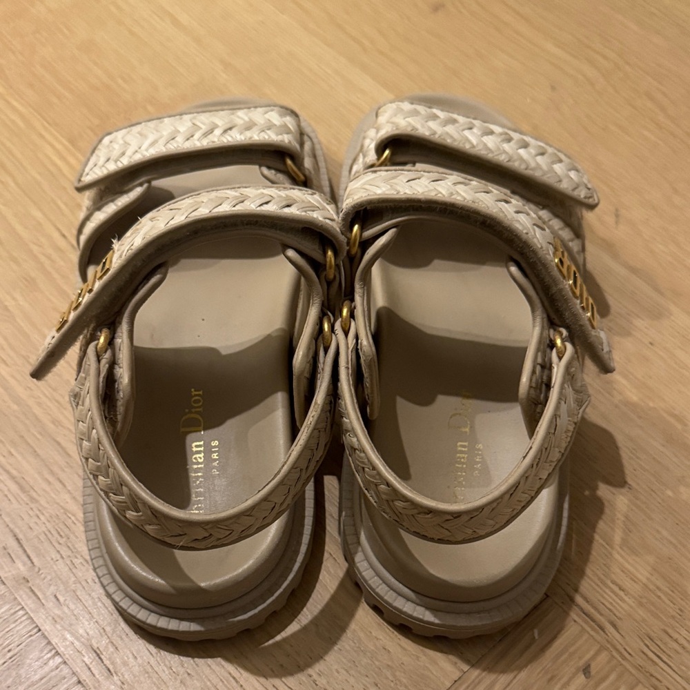 Dior Act Raffia Sandals - Picture 5 of 8